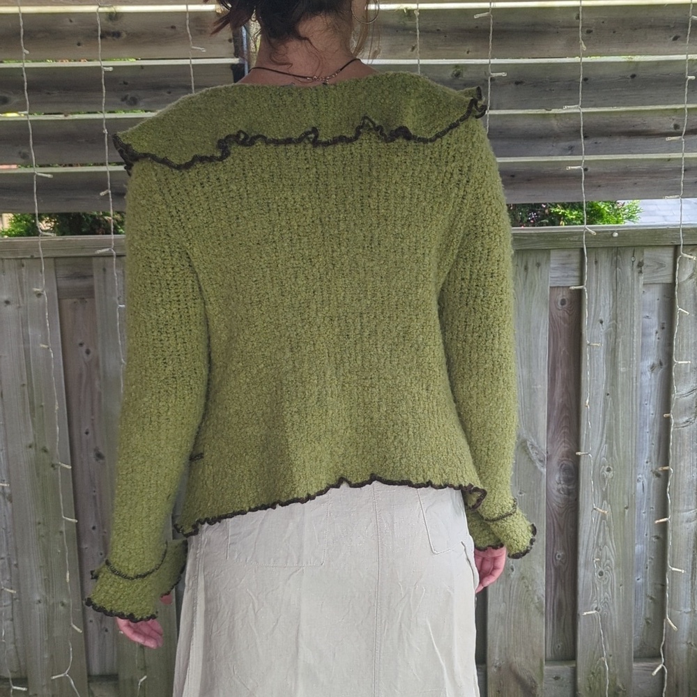 Green Sweater With Flower Accent - Picture 3 of 8
